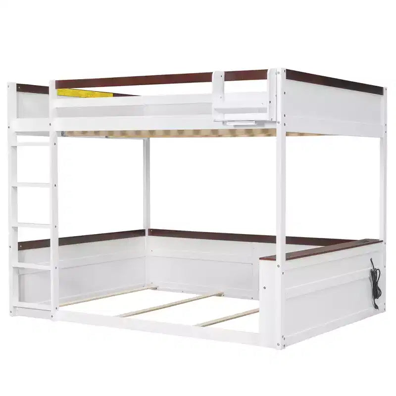 Letto a castello in legno queen size con ripiani portaoggetti, contenitore, luce a LED e stazione di ricarica USB