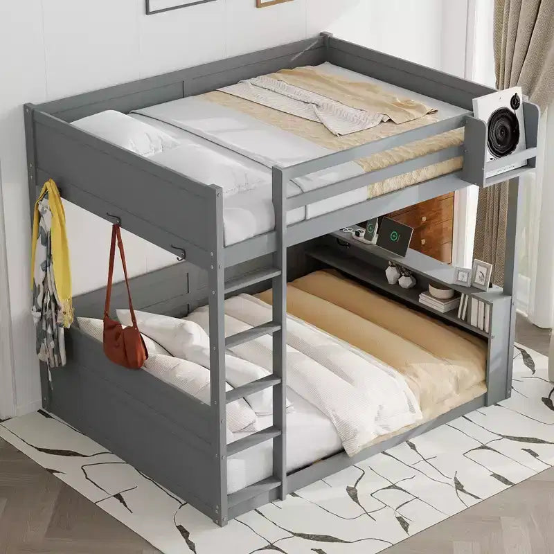 Letto a castello in legno queen size con ripiani portaoggetti, contenitore, luce a LED e stazione di ricarica USB